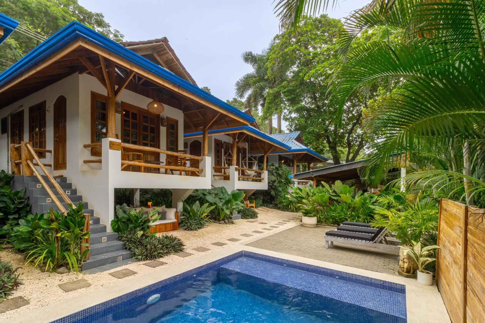 Отель Blue Surf Sanctuary Playa Santa Teresa  Экстерьер фото