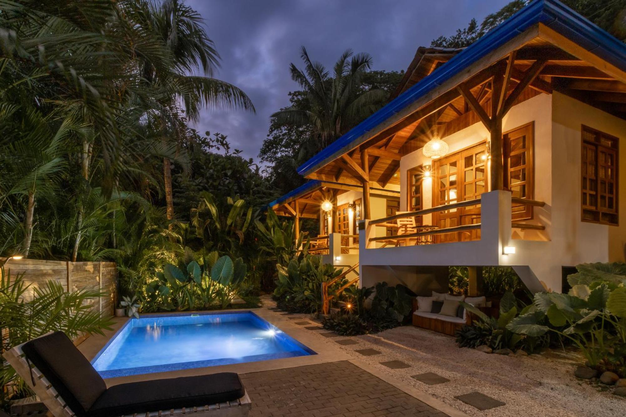 Отель Blue Surf Sanctuary Playa Santa Teresa  Экстерьер фото