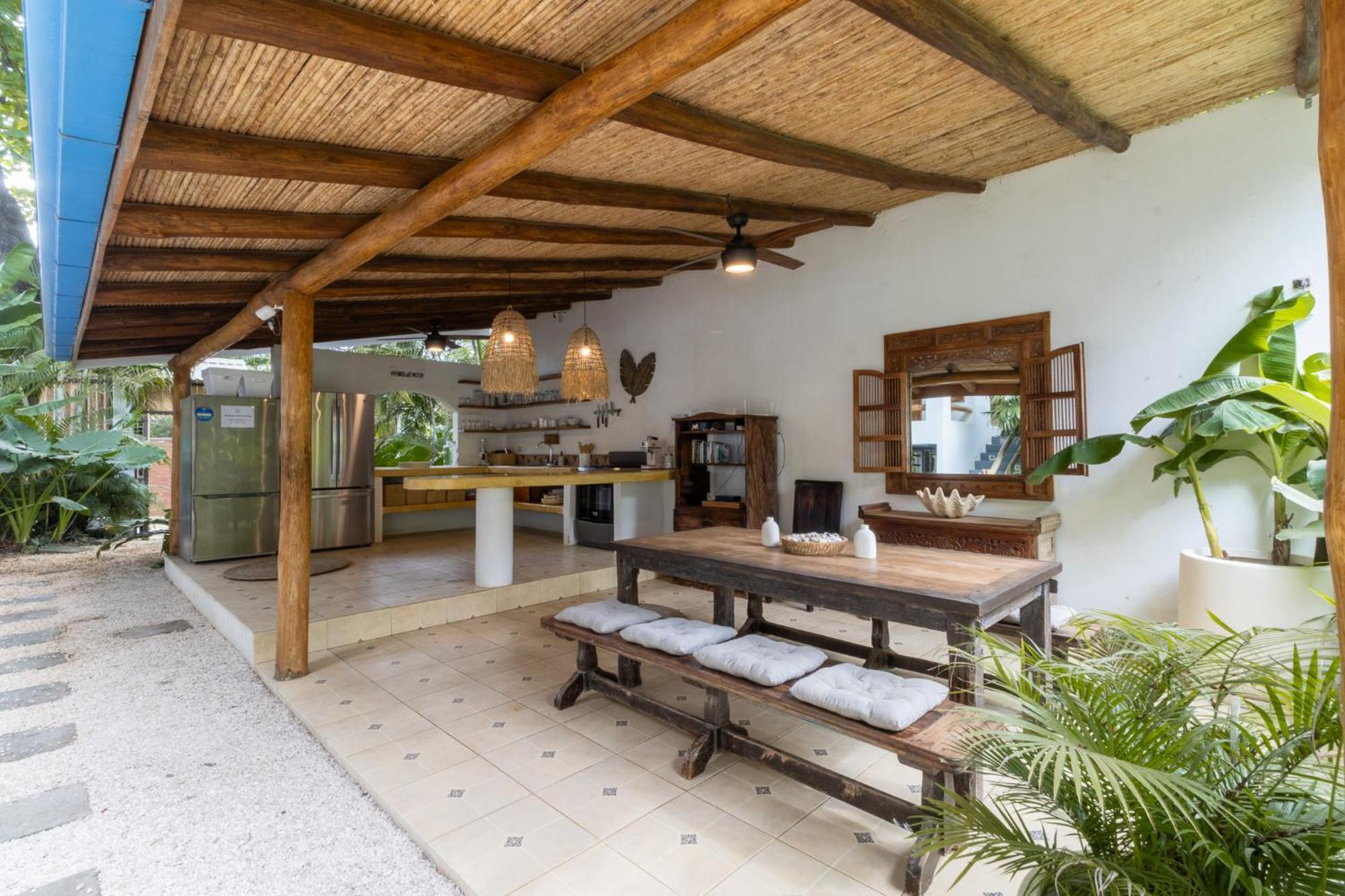 Отель Blue Surf Sanctuary Playa Santa Teresa  Экстерьер фото