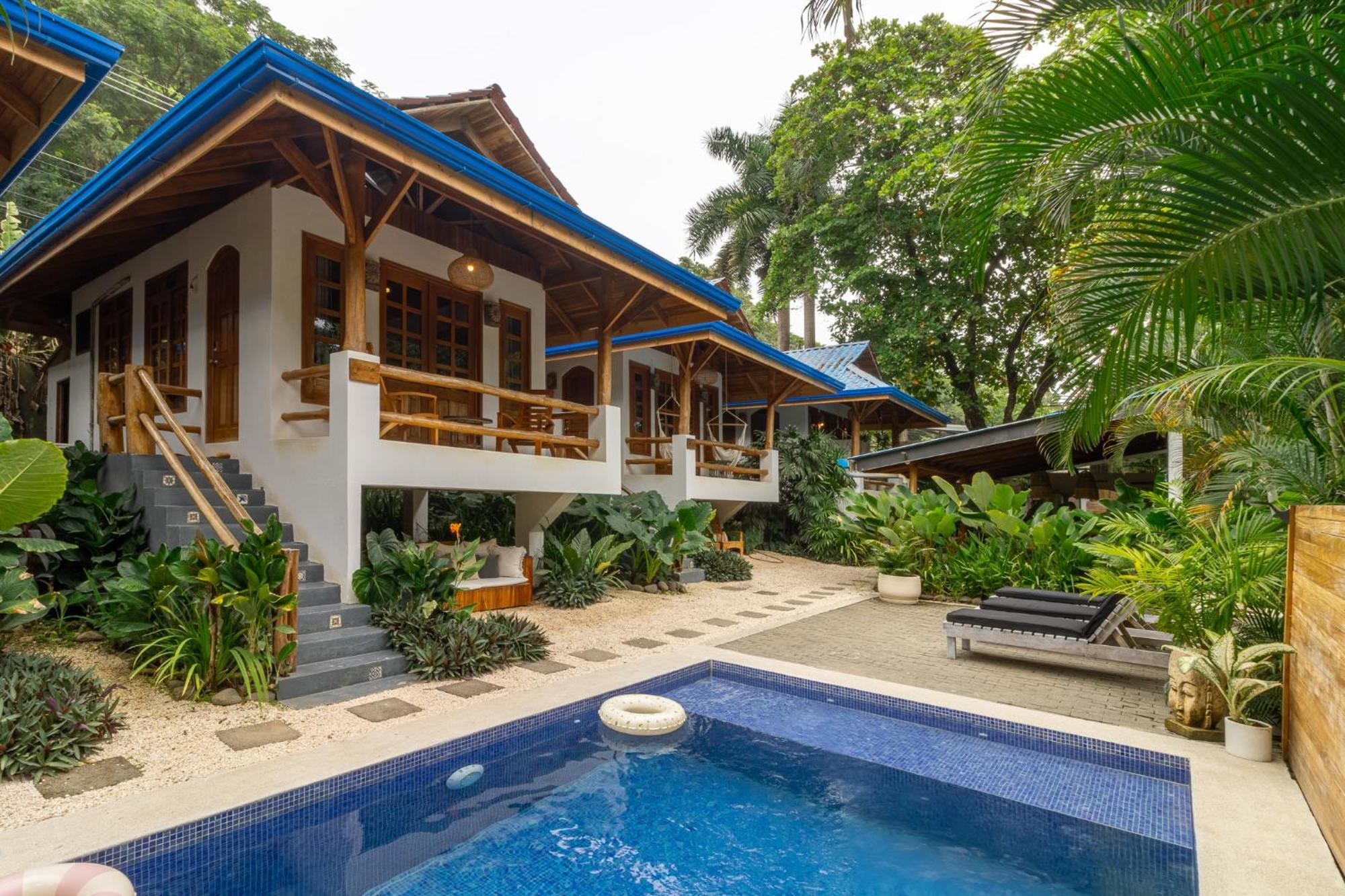 Отель Blue Surf Sanctuary Playa Santa Teresa  Экстерьер фото