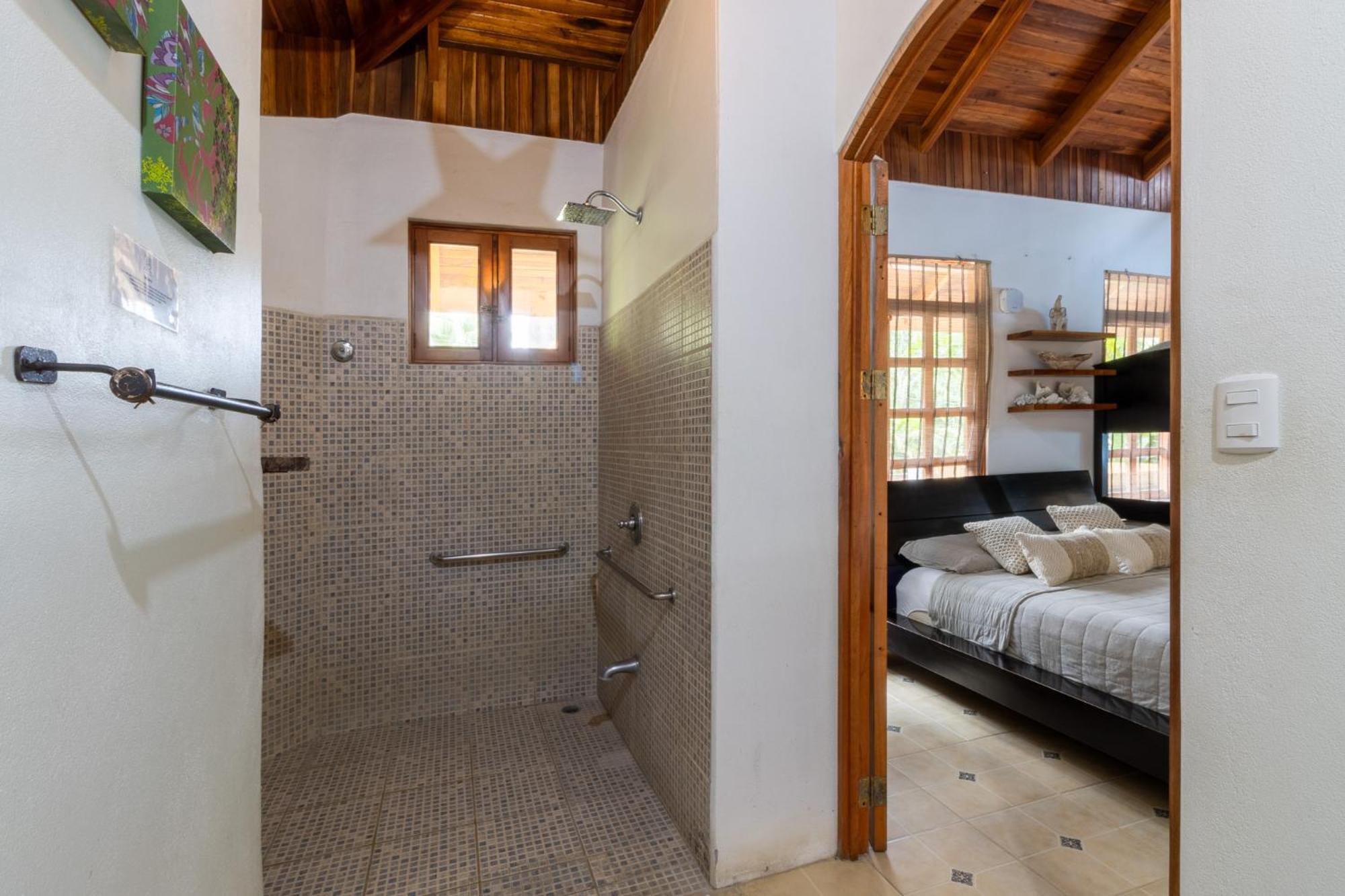 Отель Blue Surf Sanctuary Playa Santa Teresa  Экстерьер фото