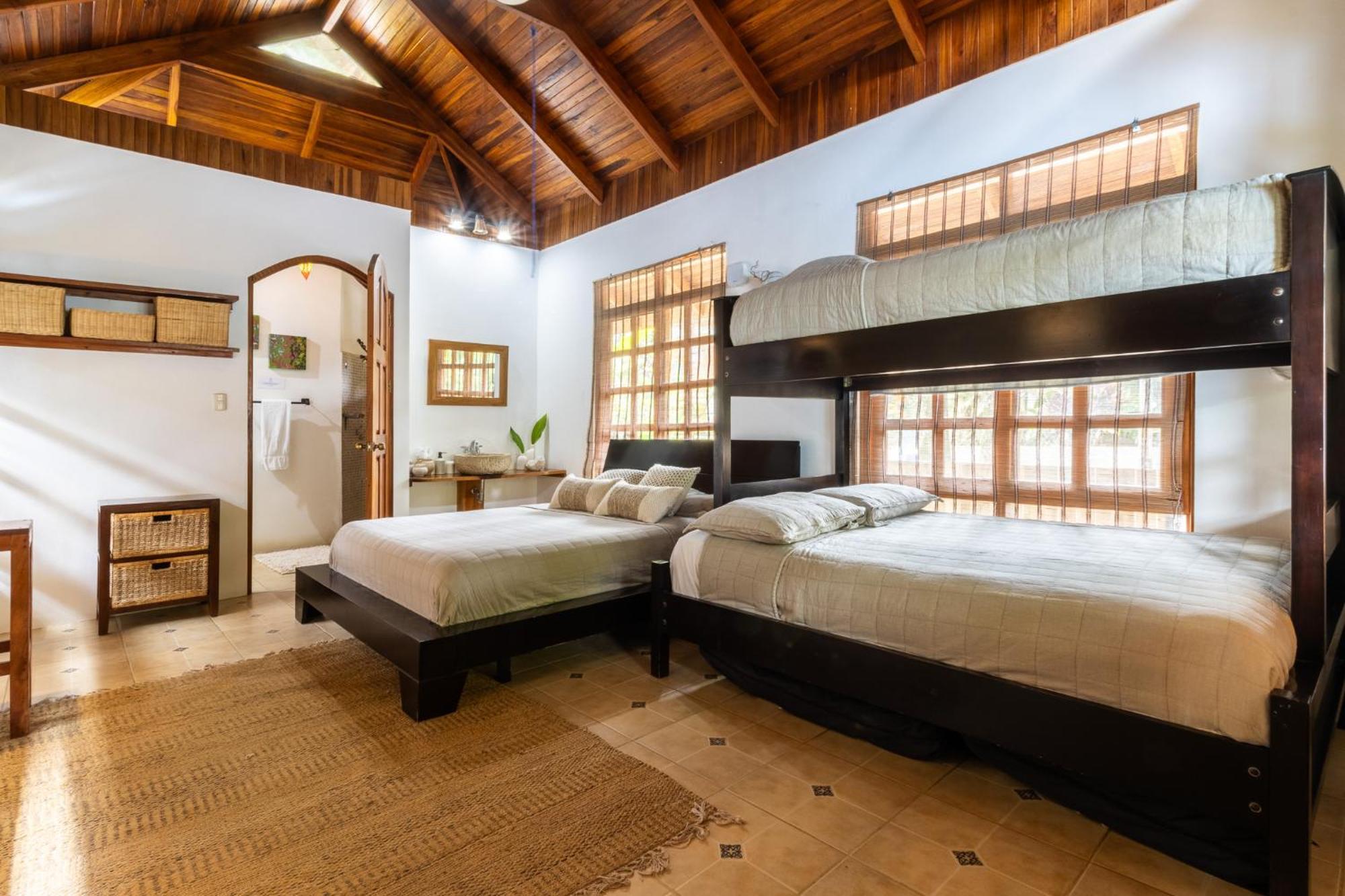 Отель Blue Surf Sanctuary Playa Santa Teresa  Экстерьер фото
